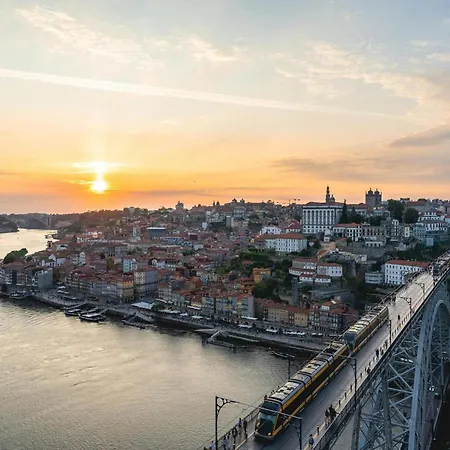 Well-equipped In Apartamento Oporto
