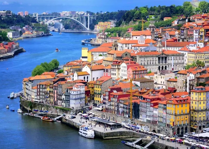 Well-equipped In Appartement Oporto