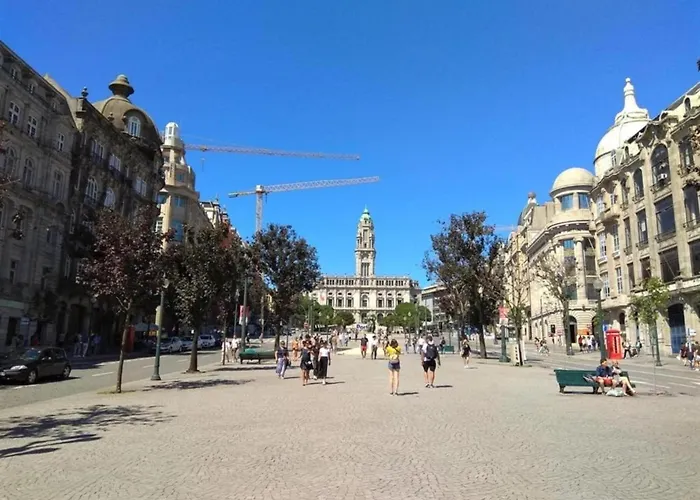 Well-equipped In Appartement